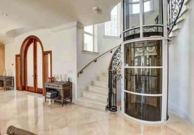 乘坐电梯的注意事项